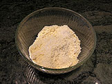 Transfer the mixture into a medium bowl