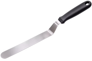 Offset spatula used for frosting cakes and spreading fillings